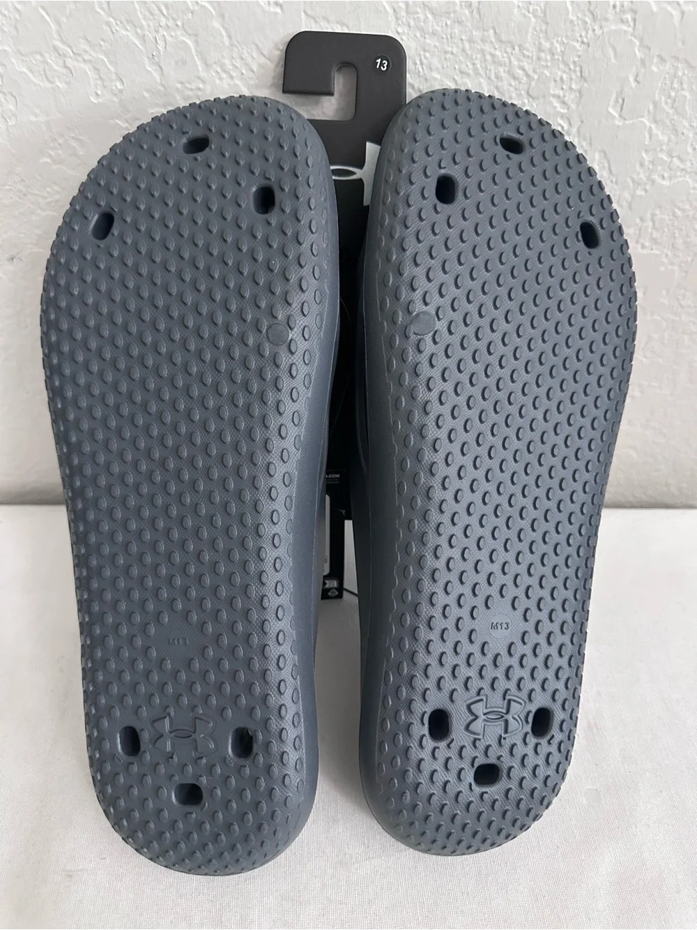 Under Armour Men’s Locker V Sandals Size 13 Gray